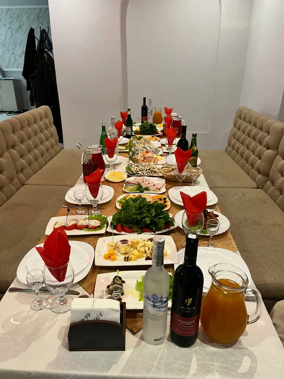 Ресторан Вкус Востока — интерьер